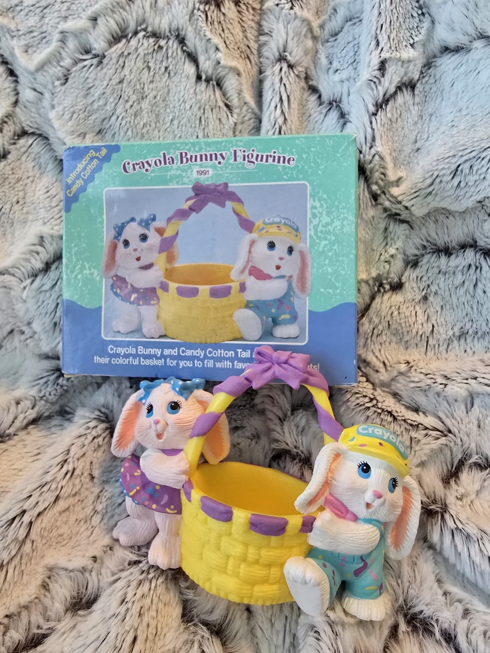 Vintage Hallmark Crayola Bunny Figurine Basket 1991 EUC
